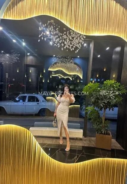 Mayo escorts Juliana — 1