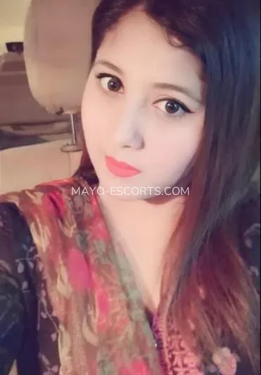 Mayo escorts Kate — 4