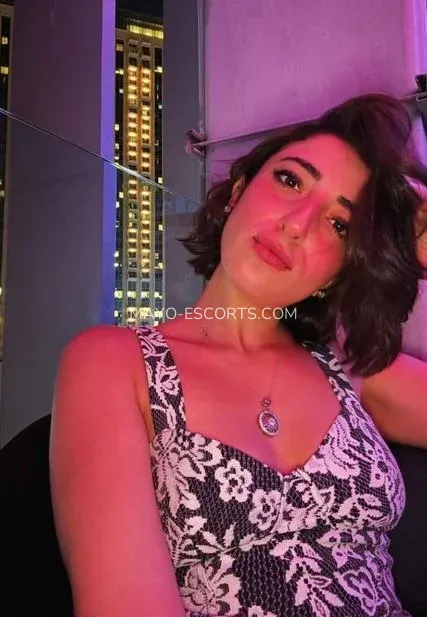 Mayo escorts Charlotta — 4