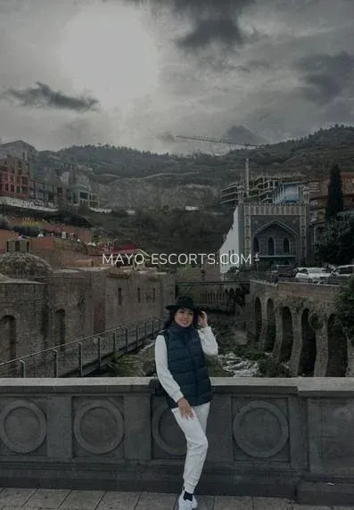 Mayo escorts Juliana — 6