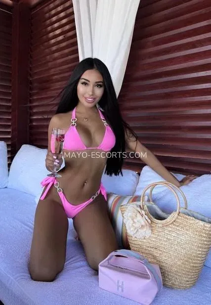 Mayo escorts Ulrika — 9