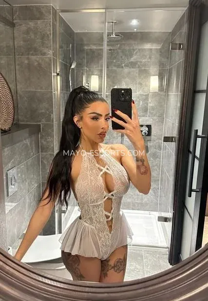 Mayo escorts Erika — 1