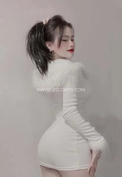 Mayo escorts Kaylee — 2