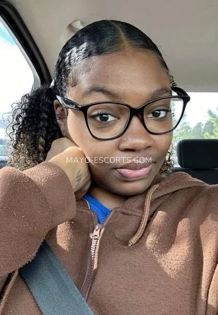 Mayo escorts Dakota — 1