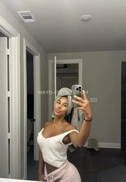 Mayo escorts Monica — 7