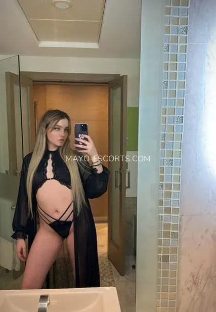 Mayo escorts Amalia — 4