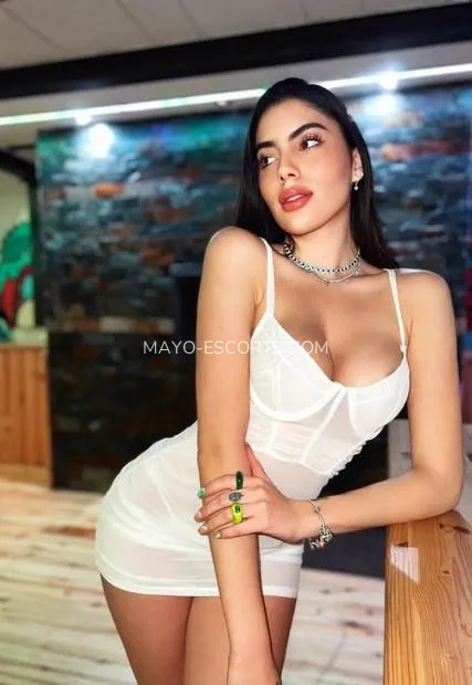 Mayo escorts Madeleine — 2