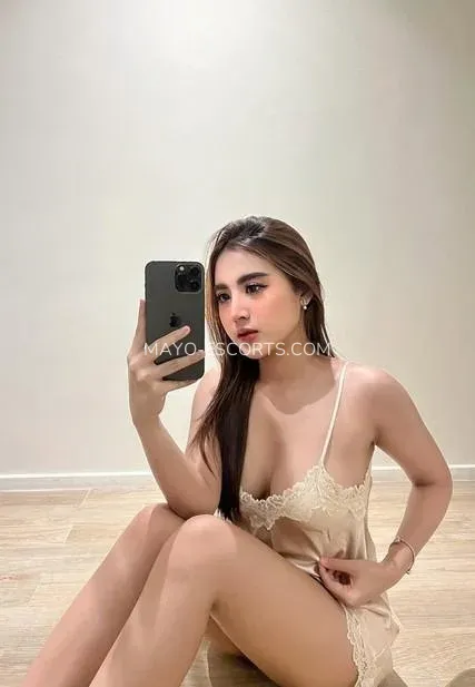 Mayo escorts Erin — 1