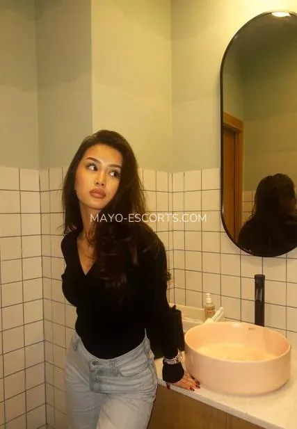 Mayo escorts Sofia — 4