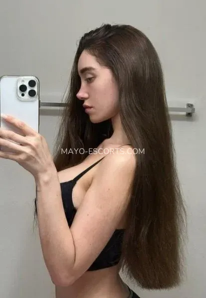 Mayo escorts Emelie — 1