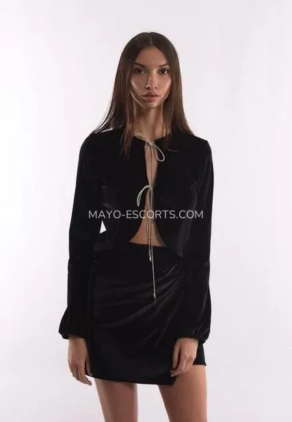Mayo escorts Mary — 5