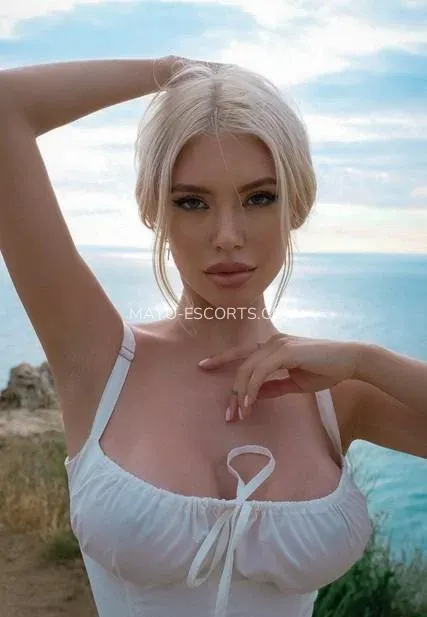 Mayo escorts Lillian — 8