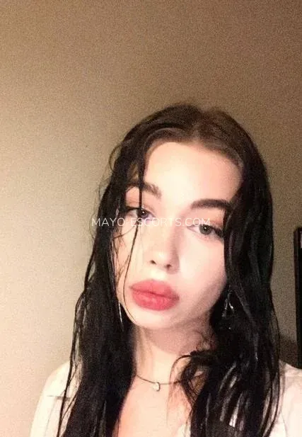 Mayo escorts Riley — 1