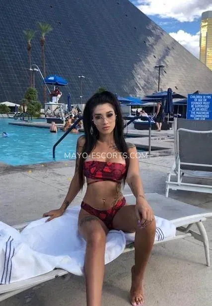 Mayo escorts Amber — 7