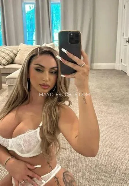 Mayo escorts Helen — 6