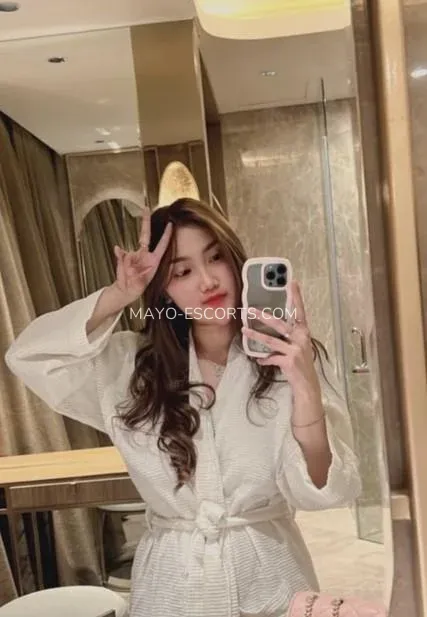 Mayo escorts Maj — 8