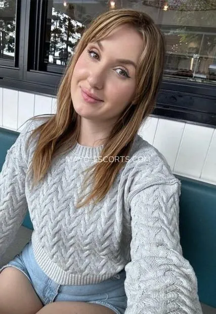 Mayo escorts Charlotta — 2