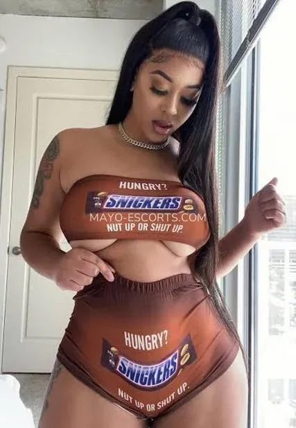 Mayo escorts Avery — 1