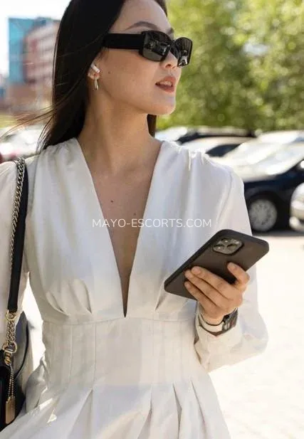Mayo escorts Keira — 5