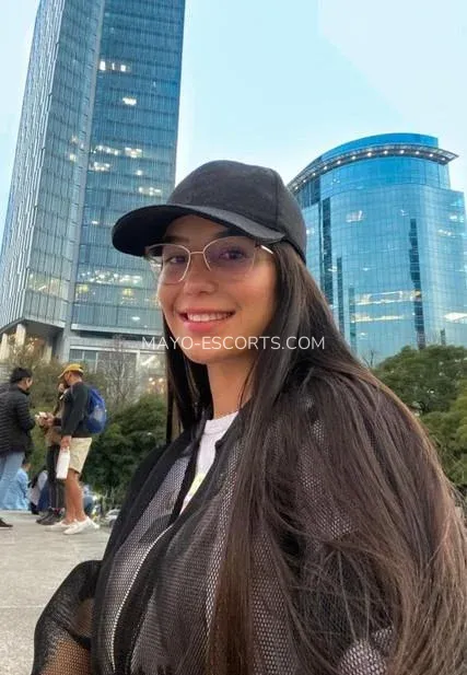 Mayo escorts Chelsea — 5