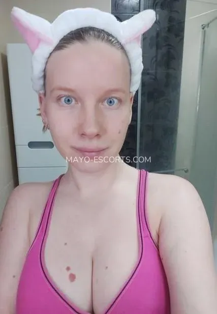 Mayo escorts Aniyah — 4