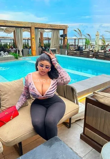 Mayo escorts Keira — 1