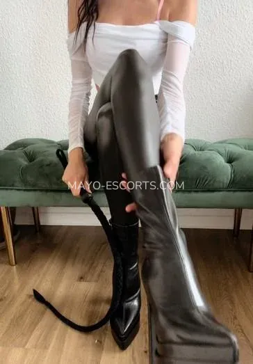 Mayo escorts Helen — 5