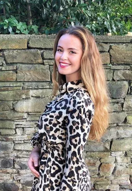 Mayo escorts Sara — 1