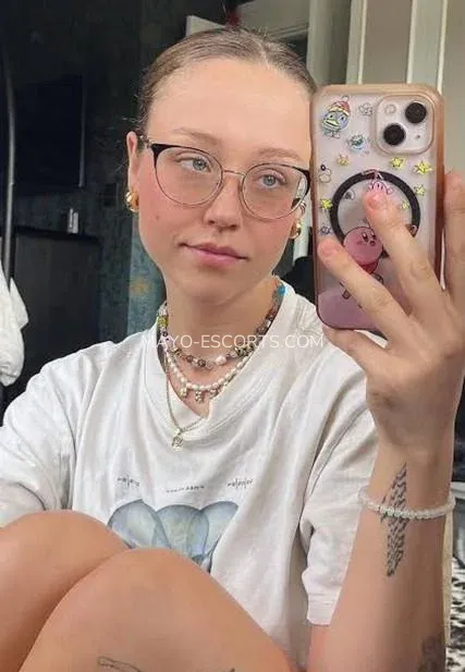 Mayo escorts Angelina — 3