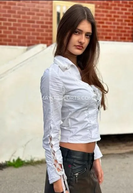 Mayo escorts Serenity — 2