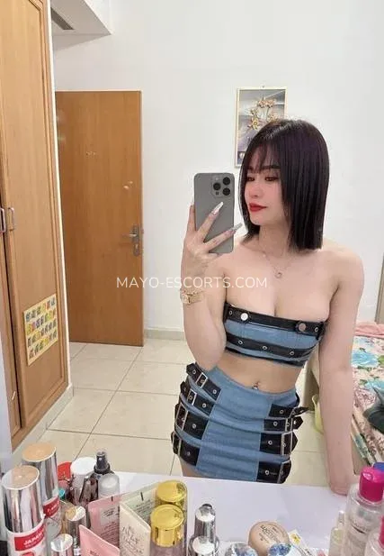 Mayo escorts Britt — 6