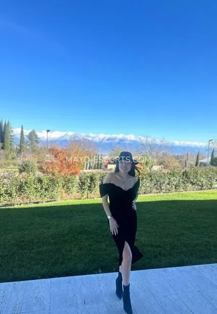 Mayo escorts Juliana — 5