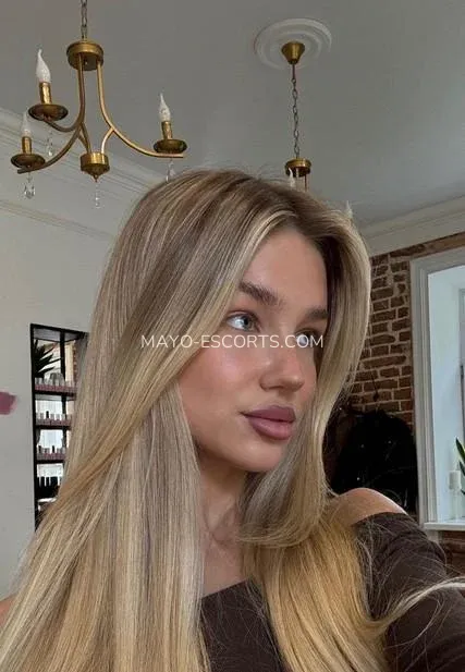 Mayo escorts Skylar — 3