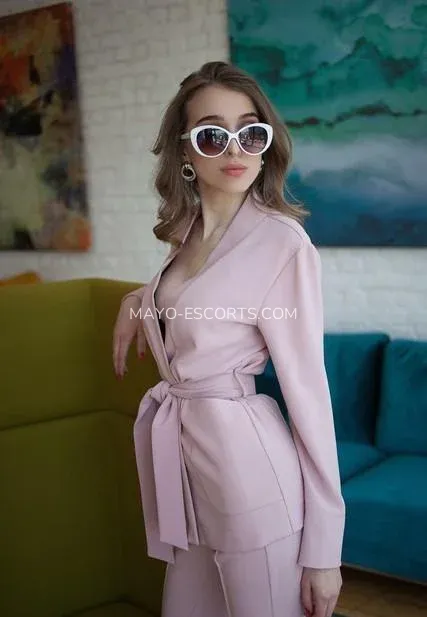 Mayo escorts Monica — 9