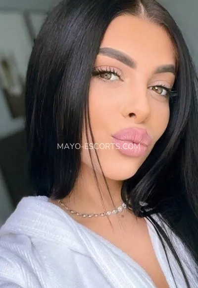 Mayo escorts Haley — 2