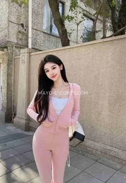 Mayo escorts Selena — 3