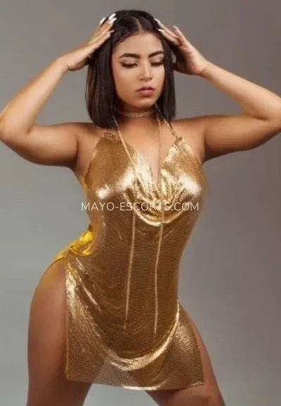 Mayo escorts Tecla — 1