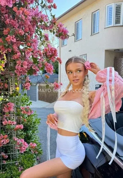 Mayo escorts Sonja — 9