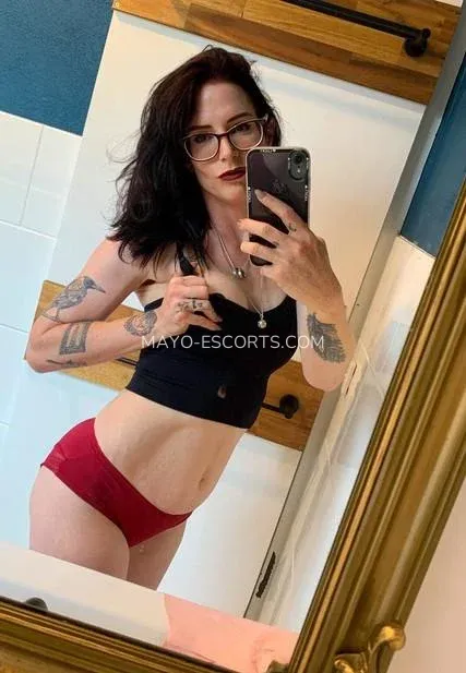 Mayo escorts Berit — 4
