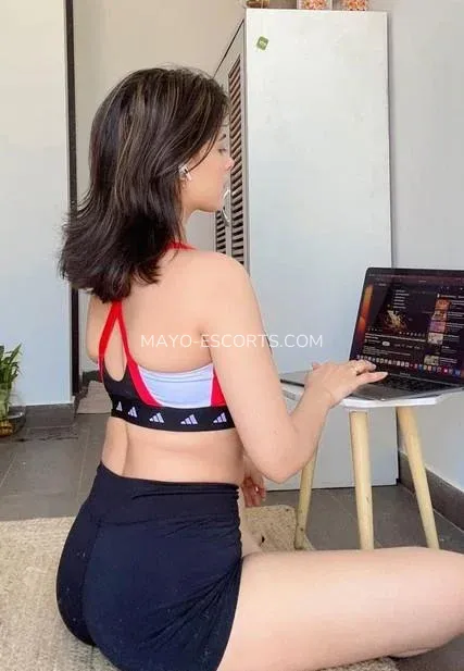 Mayo escorts Constanza — 1