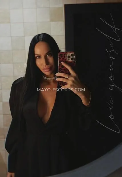 Mayo escorts Ciara — 2
