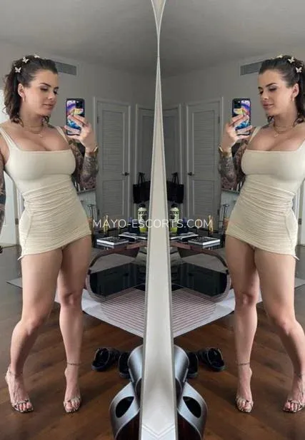 Mayo escorts Valeria — 3