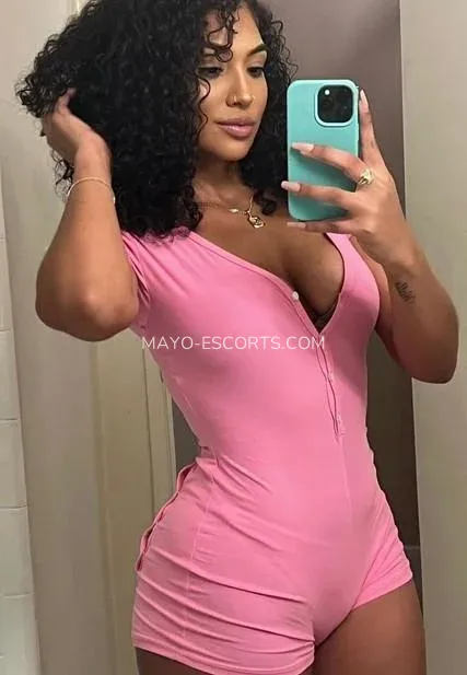 Mayo escorts Caroline — 1