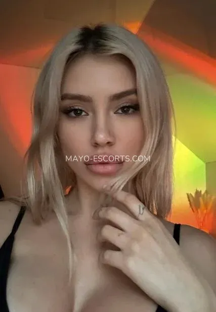 Mayo escorts Lillian — 7