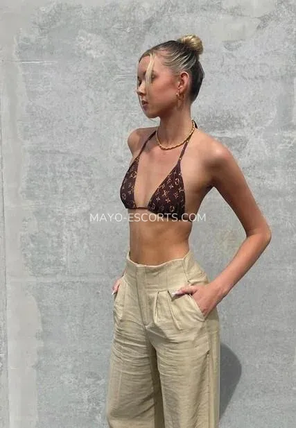 Mayo escorts Caroline — 1
