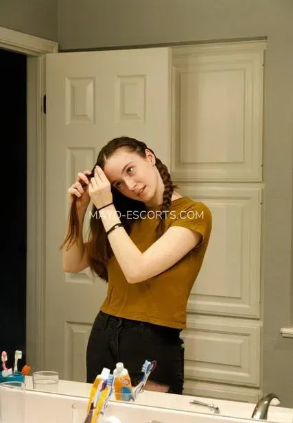 Mayo escorts Juliana — 1