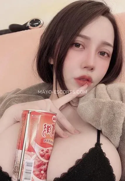 Mayo escorts Juliana — 3