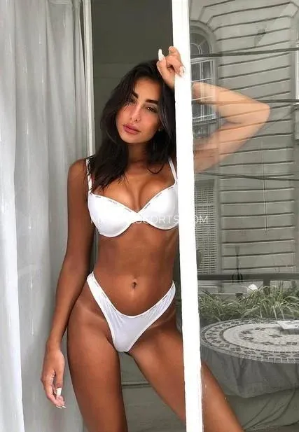 Mayo escorts Caroline — 6