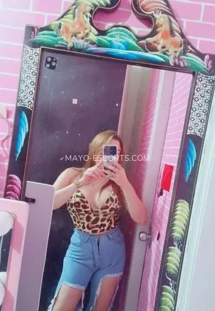Mayo escorts Katherine — 3