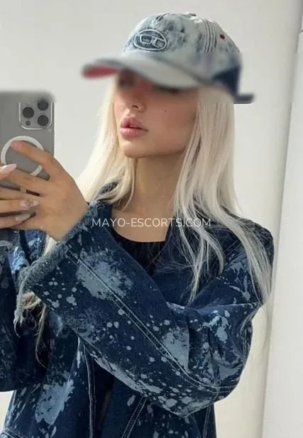 Mayo escorts Adrianna — 1
